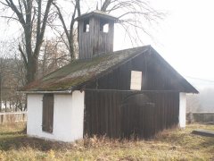 pohled zezadu zprava