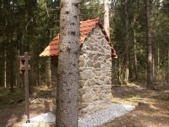 pohled zezadu zprava