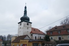 pohled zepředu zprava