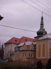 pohled zezadu zleva