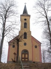 průčelí kostela