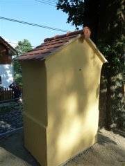 pohled zezadu zprava