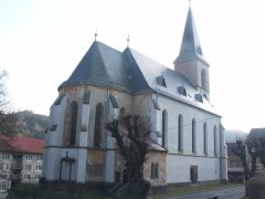 pohled zezadu zleva