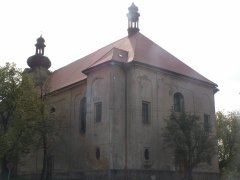 pohled zezadu zprava