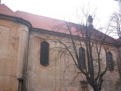 pohled zprava