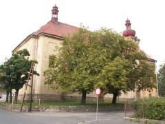 pohled zezadu zleva