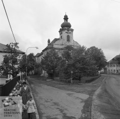 starší foto kostela