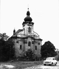 starší foto kostela
