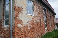 pohled zezadu zleva