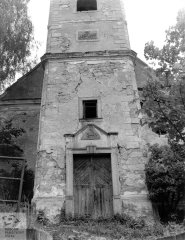 průčelí kostela