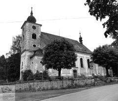 starší foto kostela