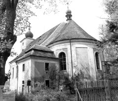 starší foto kostela