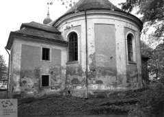 starší foto kostela
