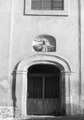vchod do kostela