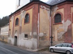 pohled zezadu zprava