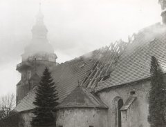 požár kostela