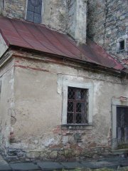 pohled na zadní část zleva