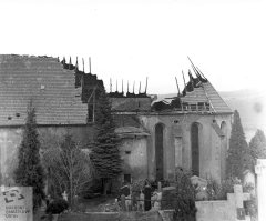 kostel po požáru