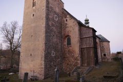 pohled zepředu zprava