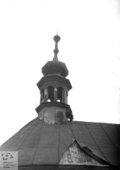 sanktusník na kapli