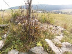 pohled na trosky kaple
