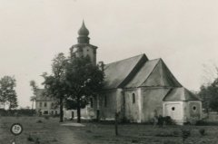 starší foto kostela
