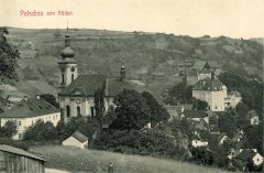 celkový pohled na město s kostelem