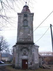 průčelí kostela