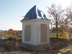 pohled zezadu zleva