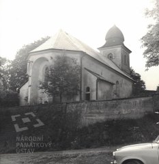 starší foto kostela