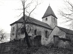 starší foto kostela