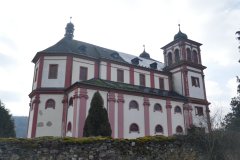 pohled zezadu zleva