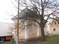 pohled zezadu zleva