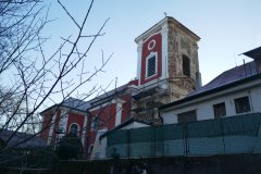 pohled zepředu zleva