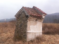 pohled zezadu zleva