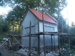 pohled zezadu zleva