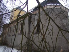 pohled zezadu zprava