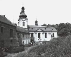 starší foto kostela