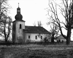 starší foto kostela
