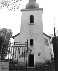 průčelí kostela