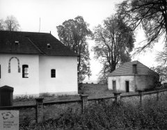 starší foto kostela