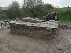 pohled zezadu zprava