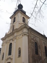 pohled zepředu zprava