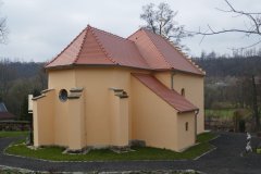 pohled zezadu zleva