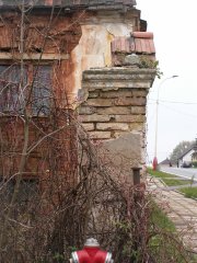 pohled zleva