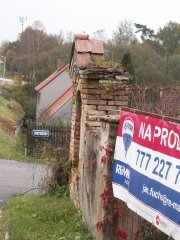 pohled zprava