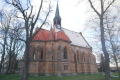 pohled zezadu zleva