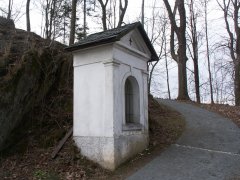 6. kaplička zepředu zleva