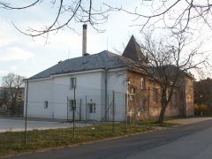 pohled zezadu zleva