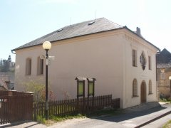 pohled zepředu zleva